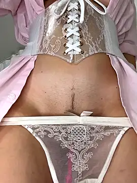 Aurynne online show from 10/21/25, 05:23