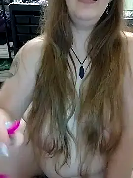 AugustRayn online show from 12/23/25, 04:01