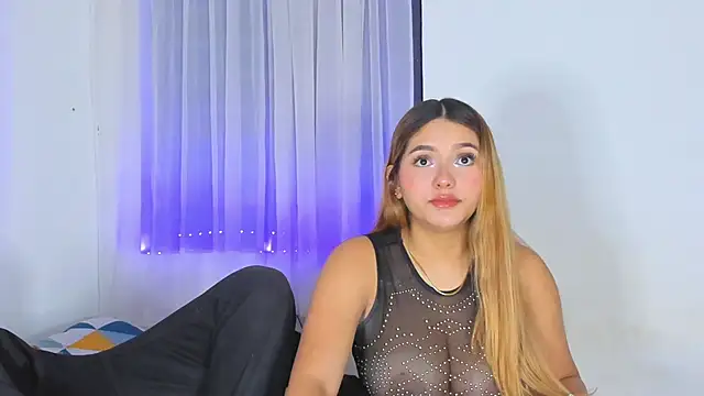 Snapshot of Sexy_Couple_Xx chatting on 10/23/25, 10:25 Sexy Couple Xx online show from 10/23/25, 10:25