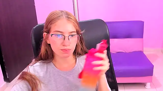 Snapshot of blondie_dirtysquirt chatting on 01/07/26, 07:19 blondie dirtysquirt online show from 01/07/26, 07:19