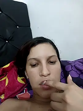 Mariana08andDiego online show from 12/14/25, 11:32