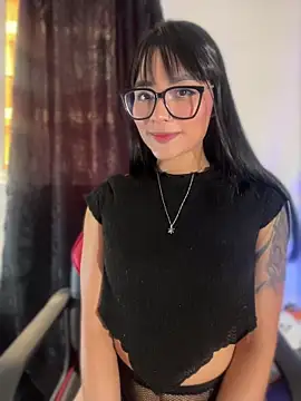 AlannaDollx online show from 11/16/25, 05:39