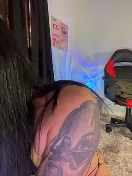 AlannaDollx online show from 10/30/25, 01:42