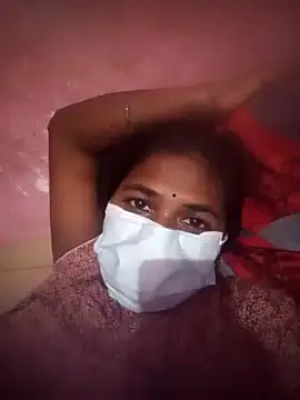 Snapshot of Eswar77 chatting on 11/25/25, 08:47 Eswar77 online show from 11/25/25, 08:47