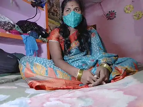 Snapshot of Eswar77 chatting on 12/16/25, 06:28 Eswar77 online show from 12/16/25, 06:28