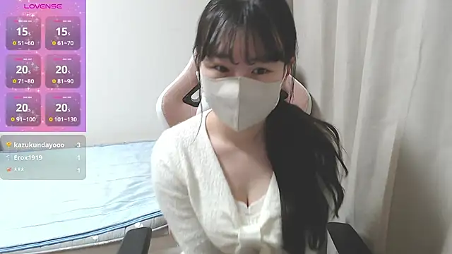 hinako08 online show from 10/19/25, 04:37
