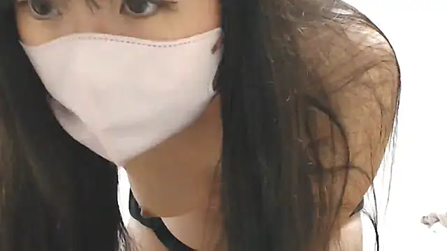Snapshot of hinako08 chatting on 07/01/26, 01:06 hinako08 online show from 07/01/26, 01:06