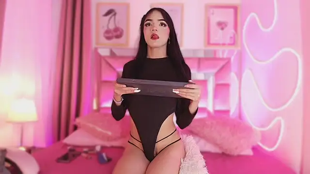 Nefera Noxx online show from 11/27/25, 04:24