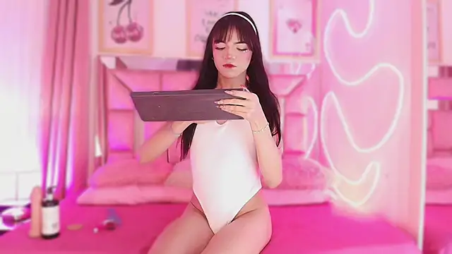 Nefera Noxx online show from 12/23/25, 03:50