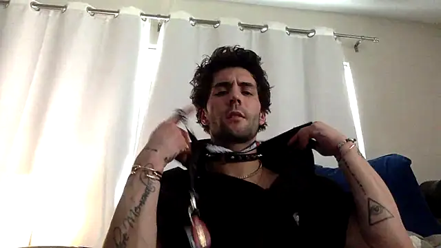 Snapshot of nvthvn555 chatting on 05/27/26, 06:48 nvthvn555 online show from 05/27/26, 06:48