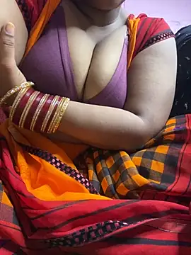 Snapshot of AngooriSex chatting on 10/07/25, 05:52 AngooriSex online show from 10/07/25, 05:52