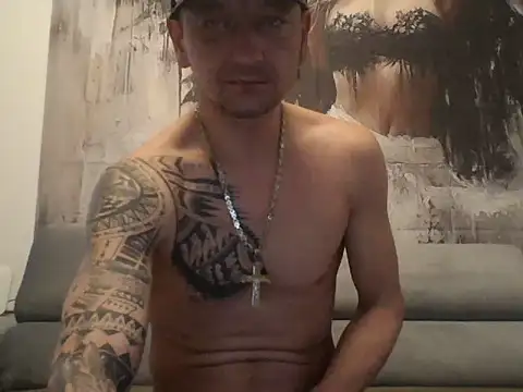 Chiefmarcin1234 online show from 02/08/26, 07:28