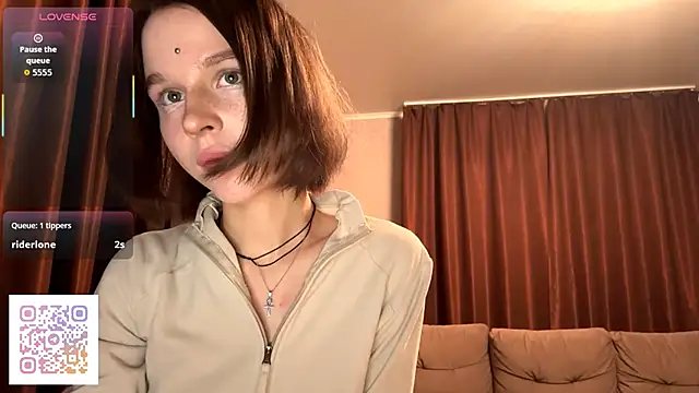 Snapshot of TerrellSroufe chatting on 10/24/25, 07:35 TerrellSroufe online show from 10/24/25, 07:35