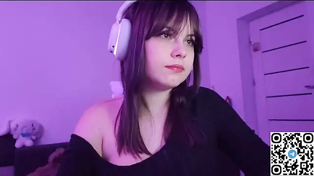 KristiBloom online show from 12/03/25, 08:30