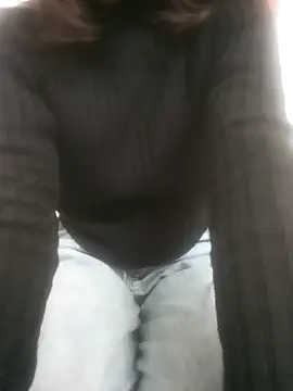 anshika sharma20 online show from 12/01/25, 05:03