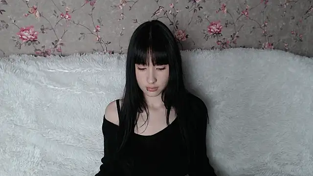 NaemiiBlush online show from 04/14/26, 03:39