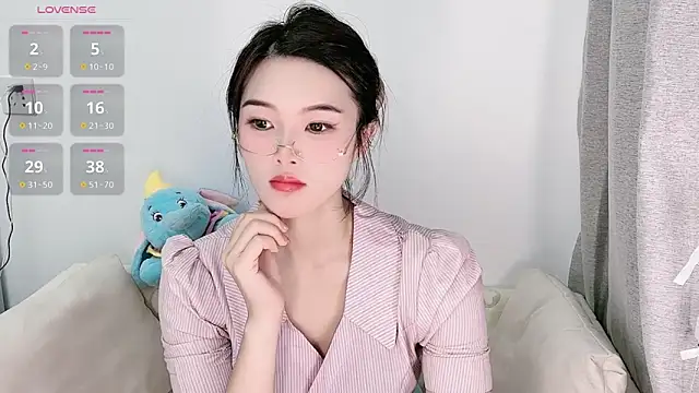 T-TeaR online show from 11/12/25, 12:15