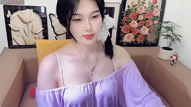 Snapshot of T-TeaR chatting on 06/28/26, 02:18 T-TeaR online show from 06/28/26, 02:18