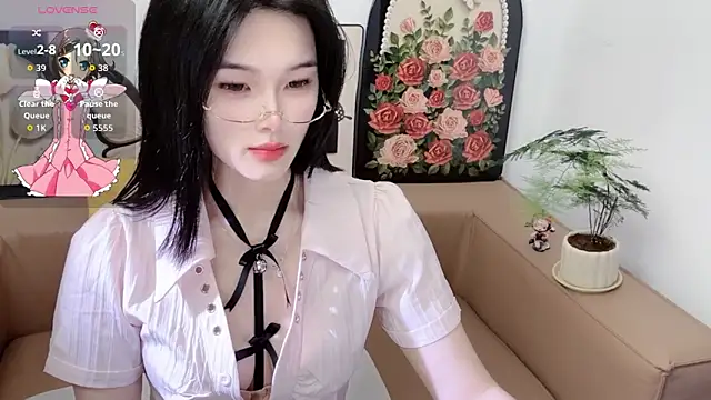 Snapshot of T-TeaR chatting on 05/23/26, 01:48 T-TeaR online show from 05/23/26, 01:48