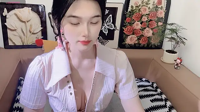 Snapshot of T-TeaR chatting on 07/01/26, 02:23 T-TeaR online show from 07/01/26, 02:23