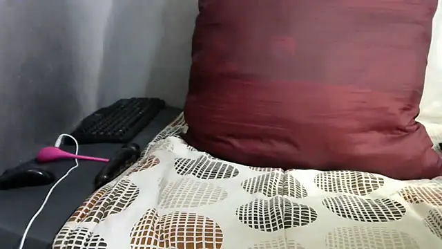 WildnWetMilfX36 online show from 03/25/26, 06:24