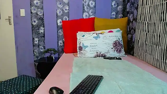 Bigboobsbooty online show from 04/09/26, 05:41