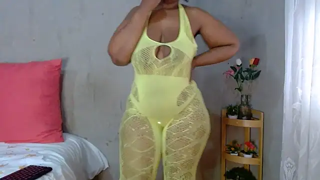 Snapshot of Bigboobsbooty chatting on 07/17/26, 12:24 Bigboobsbooty online show from 07/17/26, 12:24