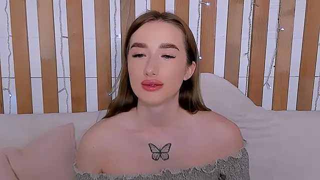 Olivia Grantt online show from 10/17/25, 01:20