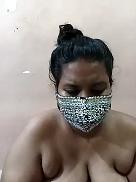 Mallika-collage online show from 04/18/26, 07:07