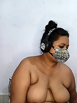 Mallika-collage online show from 07/18/26, 07:00