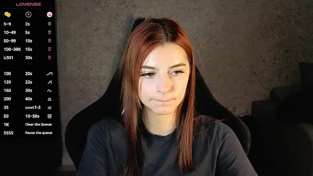 Snapshot of kitti_sweett chatting on 11/17/25, 07:29 kitti sweett online show from 11/17/25, 07:29