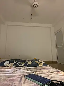 Monica  Bellucci   online show from 04/15/26, 03:27