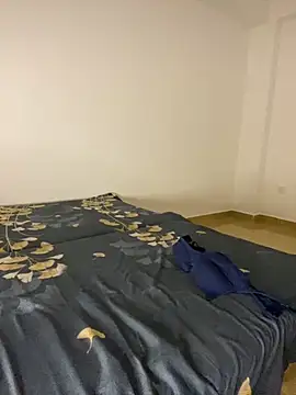 Monica  Bellucci   online show from 12/05/25, 01:21