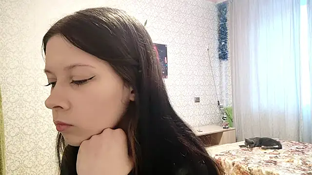 babylilcute online show from 10/12/25, 11:11