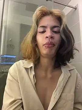 sukulaurens online show from 11/19/25, 06:35