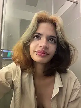 sukulaurens online show from 11/12/25, 04:11