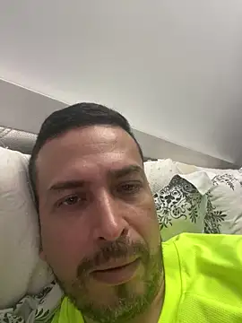 Snapshot of JX7NOVA chatting on 10/05/25, 10:55 JX7NOVA online show from 10/05/25, 10:55