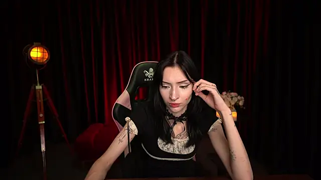 Snapshot of Trix_Void chatting on 10/10/25, 07:42 Trix Void online show from 10/10/25, 07:42