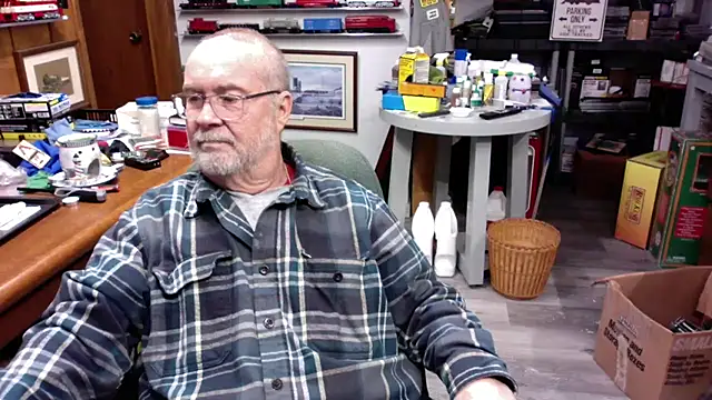 Snapshot of Jcaspen chatting on 02/06/26, 02:02 Jcaspen online show from 02/06/26, 02:02