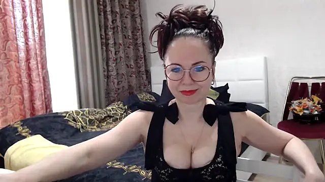 Snapshot of Arisa5000 chatting on 02/14/26, 06:57 Arisa5000 online show from 02/14/26, 06:57