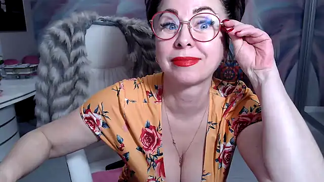 Arisa5000 online show from 10/30/25, 02:36