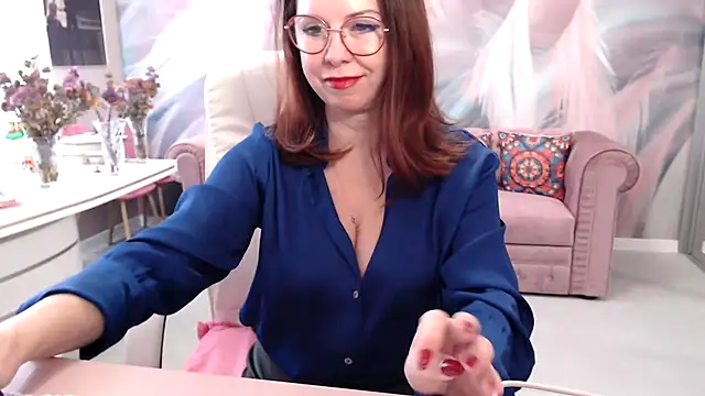 Arisa5000 online show from 11/25/25, 08:14