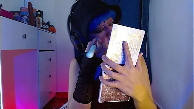 zora blue777 online show from 11/22/25, 04:55