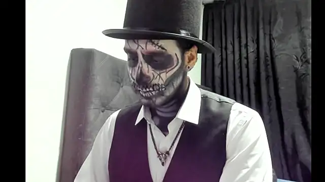 coolfriki online show from 11/02/25, 03:44