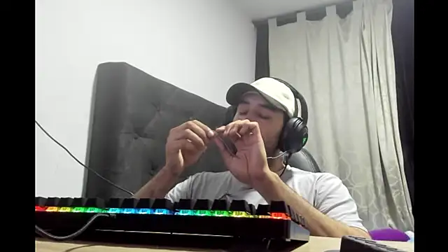 coolfriki online show from 05/01/26, 12:48