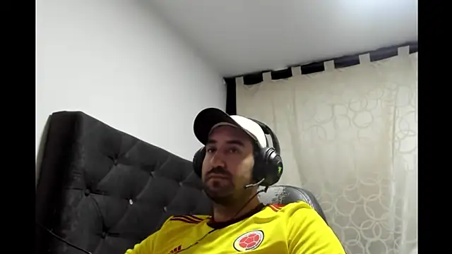 coolfriki online show from 04/05/26, 09:43