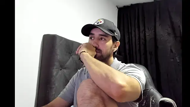 coolfriki online show from 10/28/25, 03:18