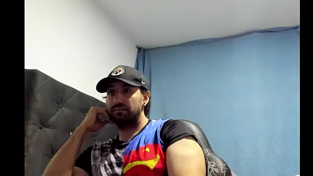 Snapshot of coolfriki chatting on 01/09/26, 04:30 coolfriki online show from 01/09/26, 04:30