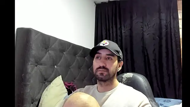 coolfriki online show from 10/31/25, 06:54