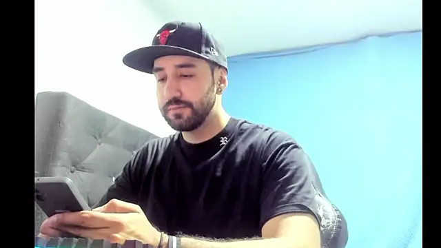 Snapshot of coolfriki chatting on 02/07/26, 03:36 coolfriki online show from 02/07/26, 03:36